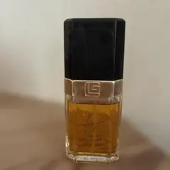 Guy Laroche Fidji オードトワレ 香水のサムネイル