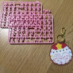 【ホイップ】ちいかわ パチパチデコネーム アクリルキーホルダー　ケーキ