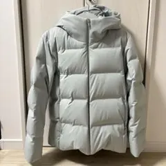 【訳あり・最終値下げ】UNIQLO シームレスダウンパーカ　ライトグレー　M