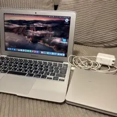 Apple MacBook Air 11インチ Mid 2013 初期化済みのサムネイル
