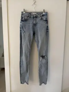 【ZARA】ダメージスキニージーンズ EUR 36