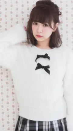 新品未使用☆ハニーシナモン☆袖フェザー切替えニット☆シュエットラテ☆pium☆のサムネイル