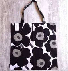 マリメッコ♪人気　ピエニウニッコ　肩かけ　トートバッグ　ブラック