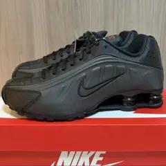 NIKE SHOX R4 Black Bright Crimson 26.5