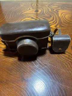 Leica ライカ バルナックレザーケース A-368 バルナックライカ用レザーハーフケースを買った. ebay で注文していた