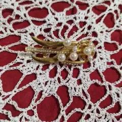 ゴールドパール付き帯留め