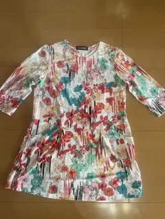 【美品】ViaFaburricca ヴィアファブリカチュニック Via Faburrica ヴィアファブリカ 花柄刺繍の五分袖チュニック - メルカリ