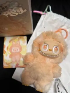 Big into Energy LABUBU エナジー ラブブ