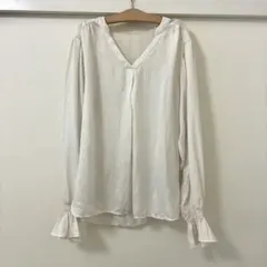 rienda Vネックブラウス フレア袖 白 Fのサムネイル