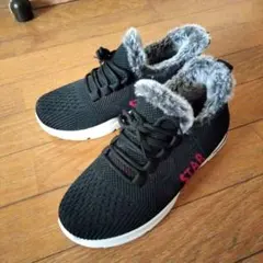 ボアスニーカー