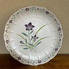 ❤️月火発送❤️セール価格❤️大皿　ききょう　花柄　平皿　金縁付き