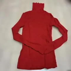 UNIQLO 赤 メリノリブタートルネックセーター M