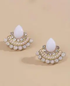 ⭐︎スワロフスキーとモアサナイトと擬似パールのピアス