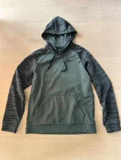 Nike オリーブグリーン パーカー Lサイズ