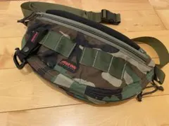 BRIEFING 迷彩ボディバック　フライトライトアーチ　グリムロック付き