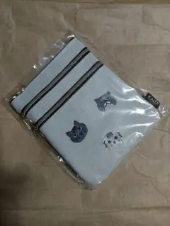 KALDI 猫刺繍 三段マルチ ポーチ 約18cm x 14cm