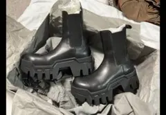 BALENCIAGA ブルドーザー　チェルシーブーツ　新品未使用のサムネイル