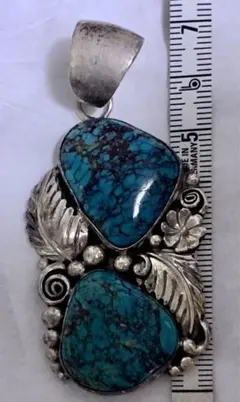 NATIVE SPIRIT 矢尻 アローヘッド ターコイズ ペンダントトップ - メルカリ