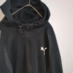 古着　PUMAプーマ　パーカー　スウェット　スポーツのサムネイル