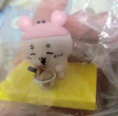 ちいかわ 松屋 フィギュア 古本屋 カニちゃんのサムネイル