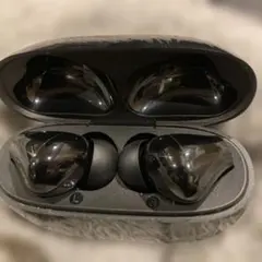 ブラック ワイヤレスイヤホン