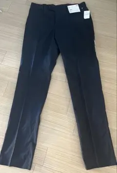 新品UNIQLO ユニクロ 感動パンツ ウルトラライト