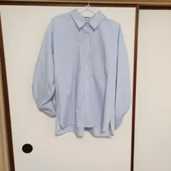 earth 水色ストライプシャツ