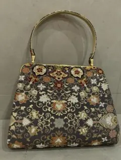 華やかな東京真鍮の刺繍柄和装用バッグ