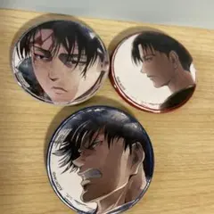 進撃の巨人　リヴァイ　キャラクター缶バッジ 3個セット