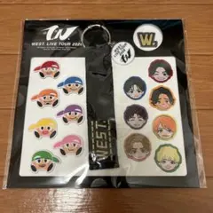 WEST. 唯一無二 ワッペンが15個とストラップが1つのやつです♪