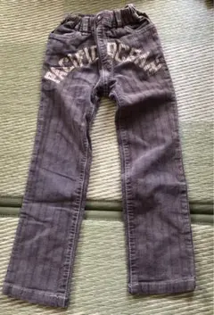 Item thumbnail for item 6f6bdd6d-f1d6-44bd-9b3f-40a7e91be762