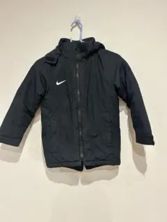 通常ベンチコートより、絶対お勧め！NIKEアカデミージュニアブラックベンチコート