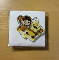 ペコちゃん　サンリオ　ポムポムプリン アクリルスタンドキーホルダー