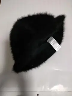 ユニクロアンゴラ帽子
