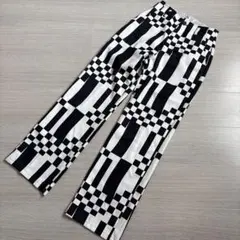 美品.PAGEBOY.総柄パンツ.派手柄.レディース.S.のサムネイル