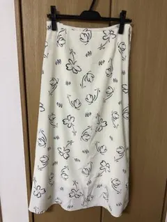 IENA 花柄スカート　リボン付き　36サイズのサムネイル
