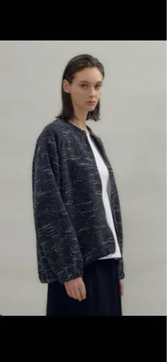 フローレント　新品未使用アイボリー×ブラック ノーカラージャケット サイズ1