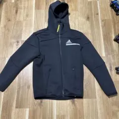 adidas フード付きジャケット ブラック