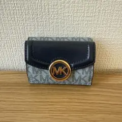 マイケルコース 三つ折財布
