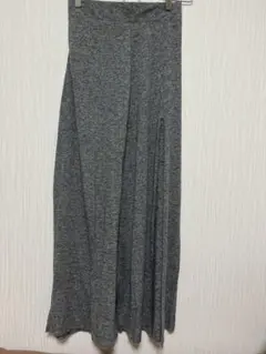 H&M スリット入りロングスカートのサムネイル