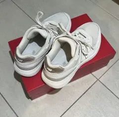 New Balance 880 ホワイト スニーカー 24.5cm【値下げ‼️】