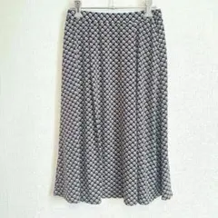 オフオン OFUON 幾何学模様 フレアスカート ひざ丈 黒とグレー M 38