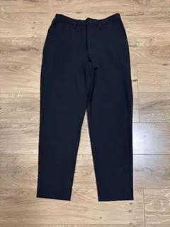 黒スラックス ゴム入りウエスト テーパード