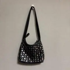 nine-west スタッズ付き黒ショルダーバッグのサムネイル