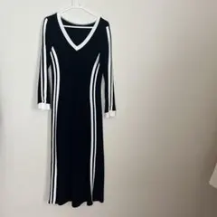 ストライプデザイン Vネック長袖ワンピース