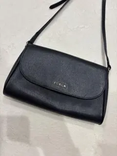 FURLA 黒 ショルダーバッグ