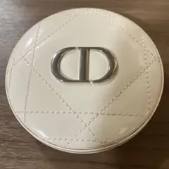 ディオールスキン フォーエヴァー クチュール ルミナイザー 01