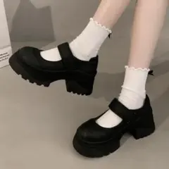 厚底トラックソールメリージェーンパンプス