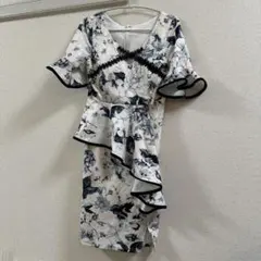 花柄フリル付きナイトドレス XS