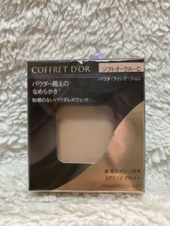 コフレドール パウダレスウェット ファンデーション ソフトオークルC 1箱のサムネイル